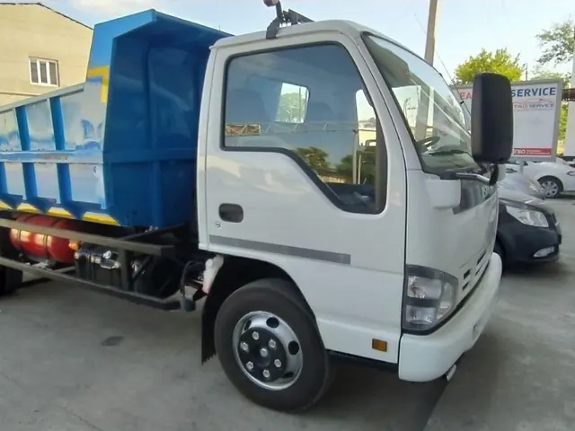 Isuzu самосвал: Внешний вид